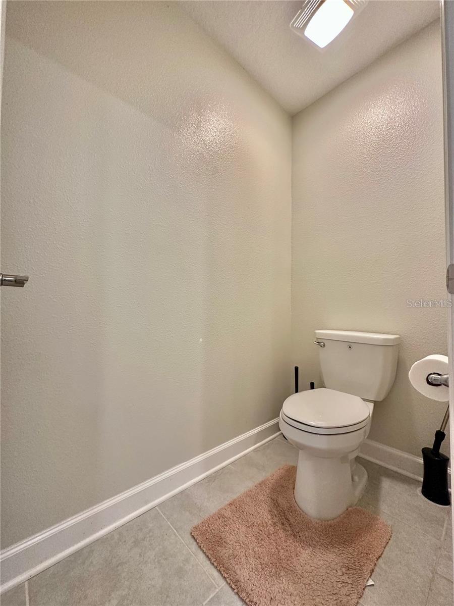 ESTATES/LK HAMMOCK - Residential