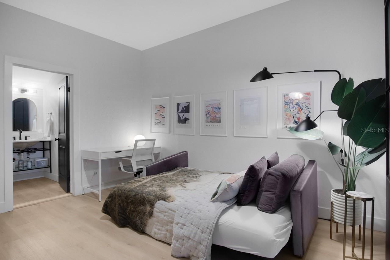 KINYON & WOODS ADD - Residential Income