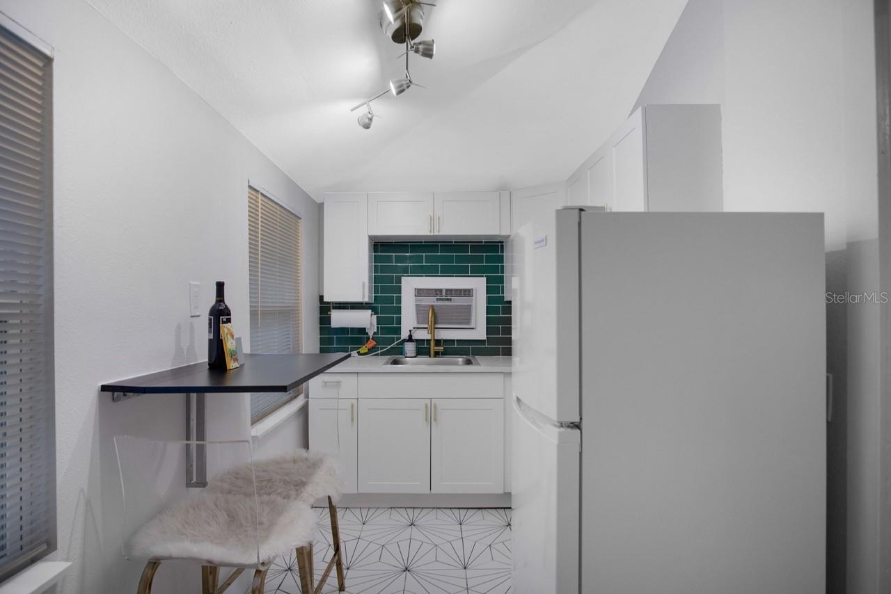KINYON & WOODS ADD - Residential Income