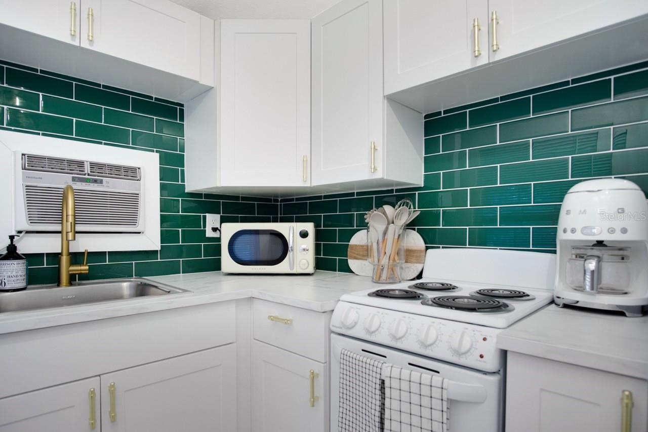 KINYON & WOODS ADD - Residential Income