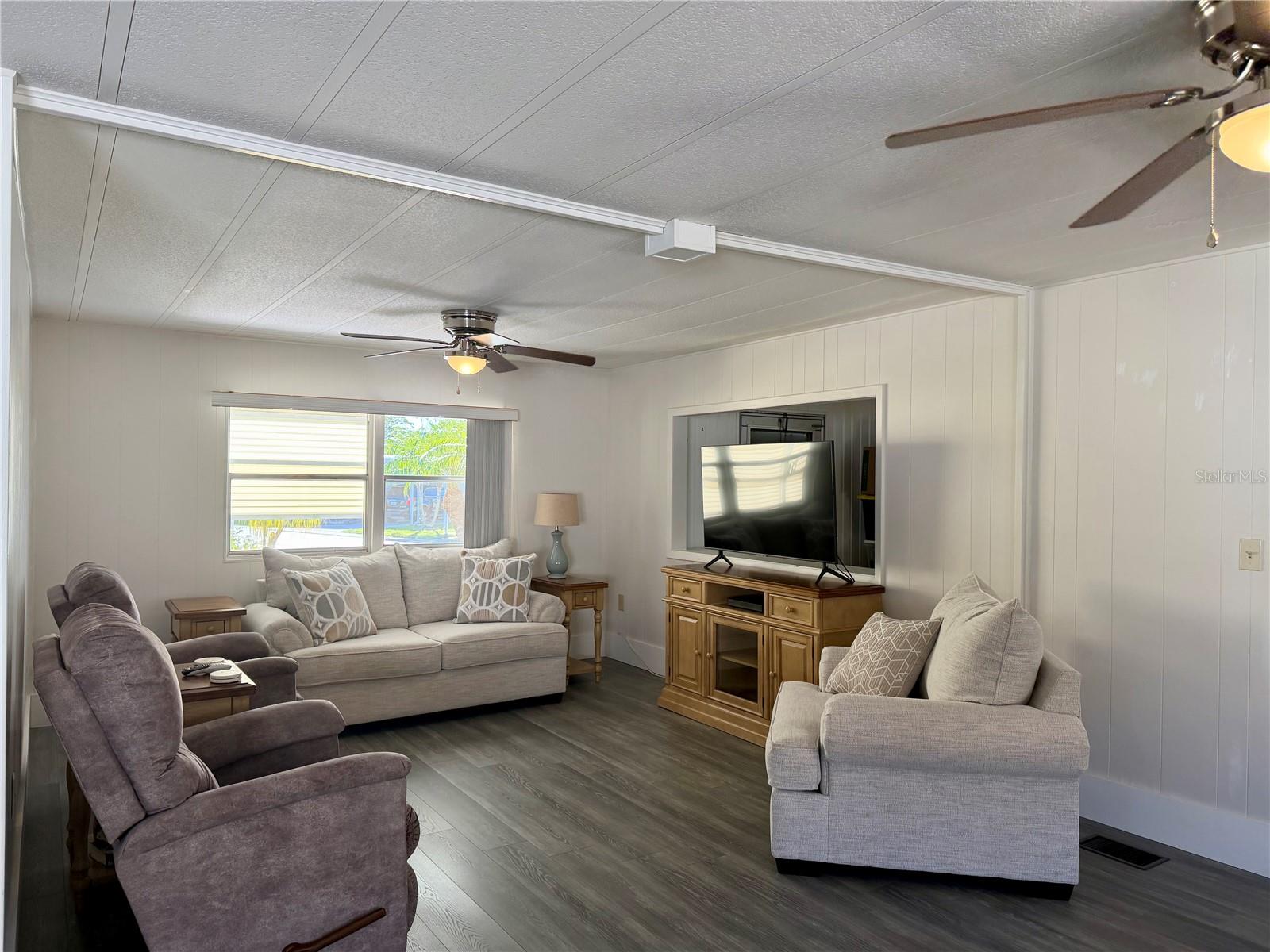 EDGEWATER PINES ROC INC UNREC - Residential