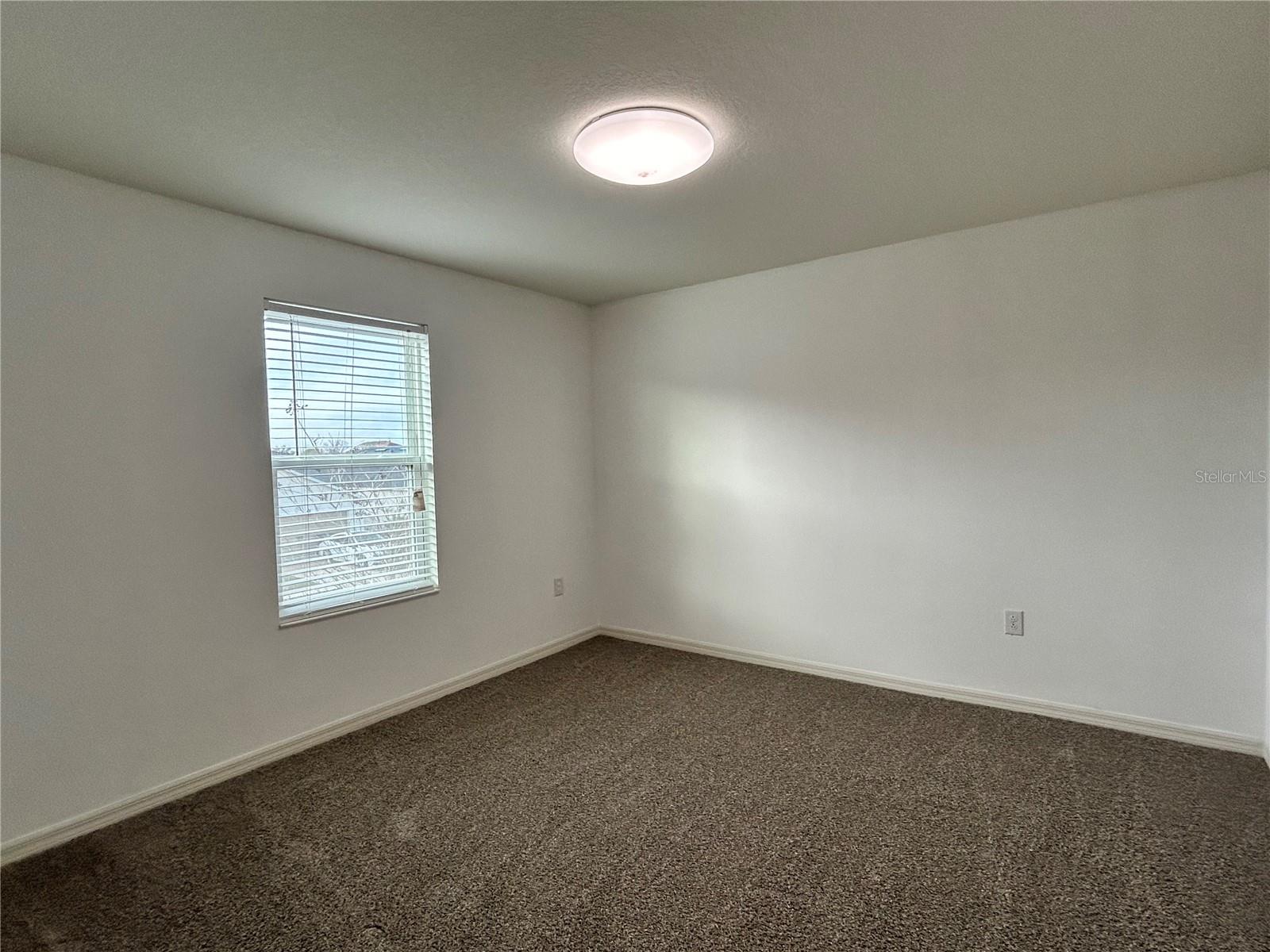 MIRABELLA - Residential Lease