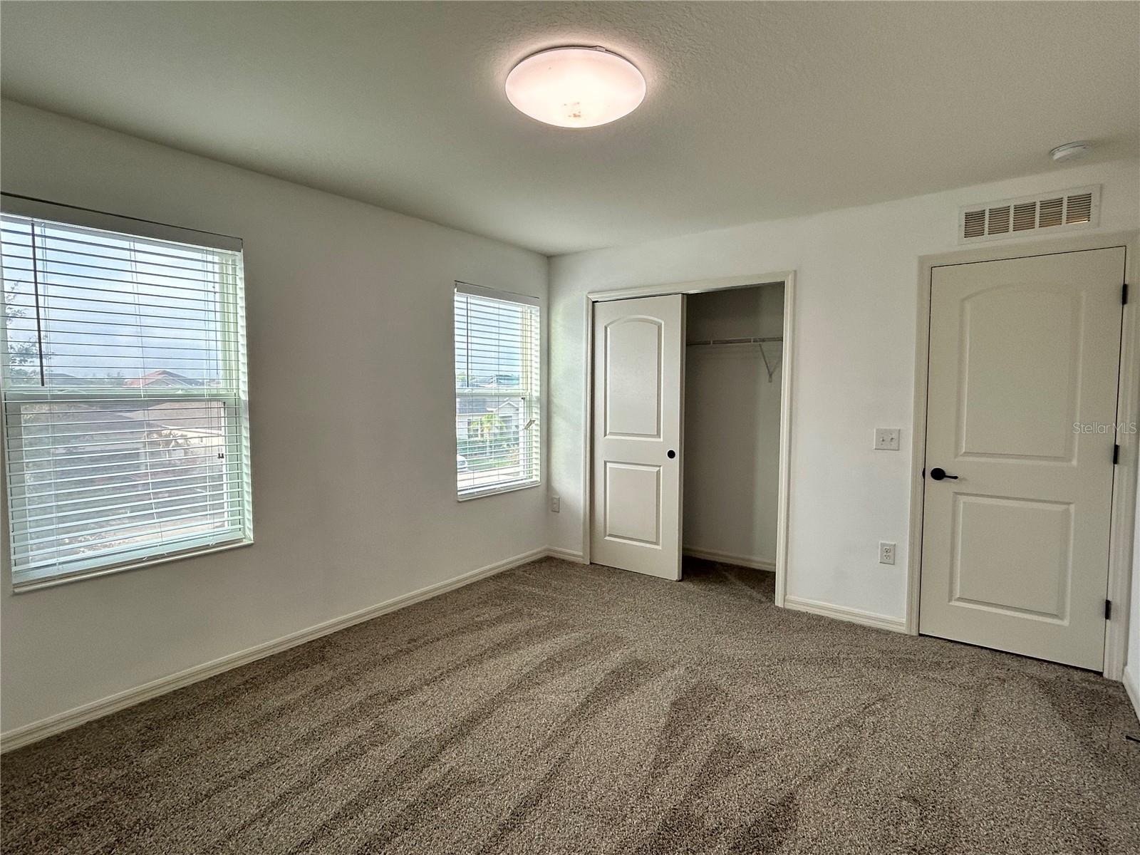 MIRABELLA - Residential Lease