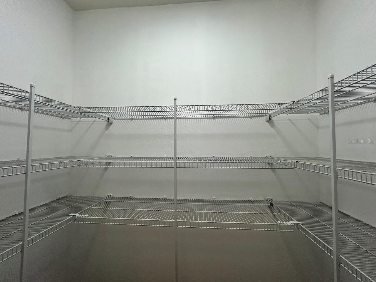 MIRABELLA - Residential Lease