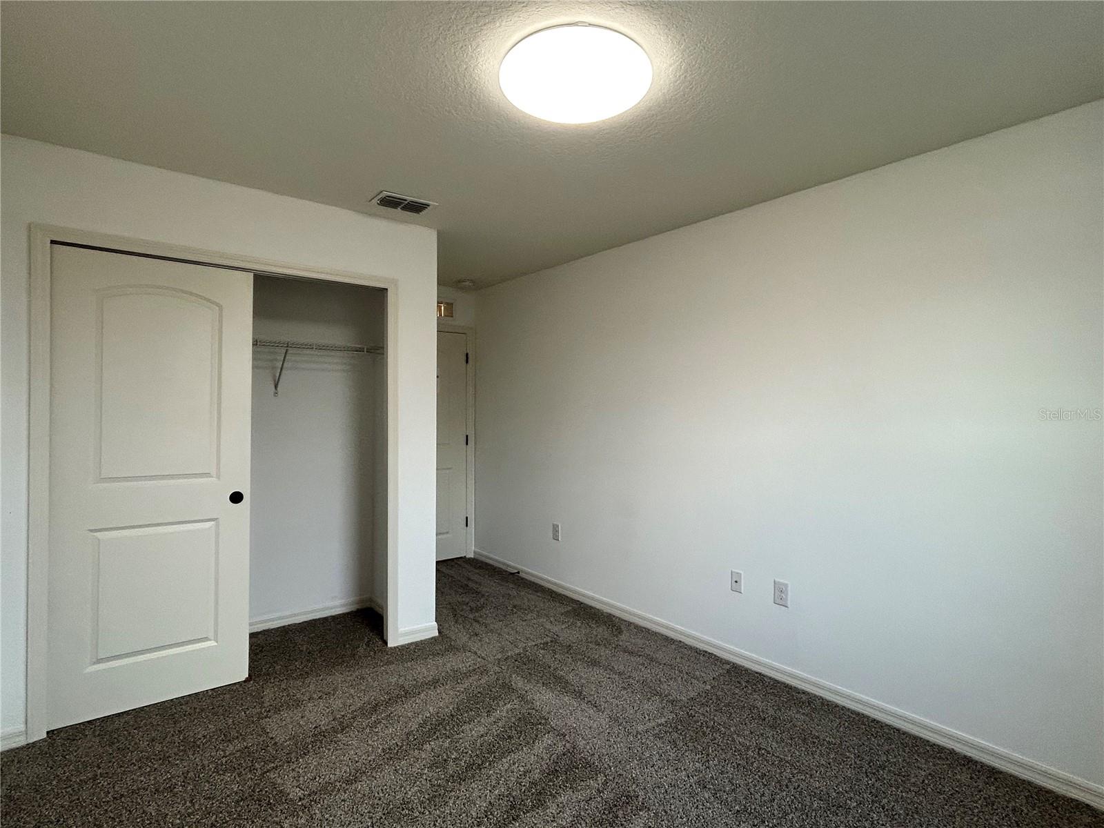 MIRABELLA - Residential Lease