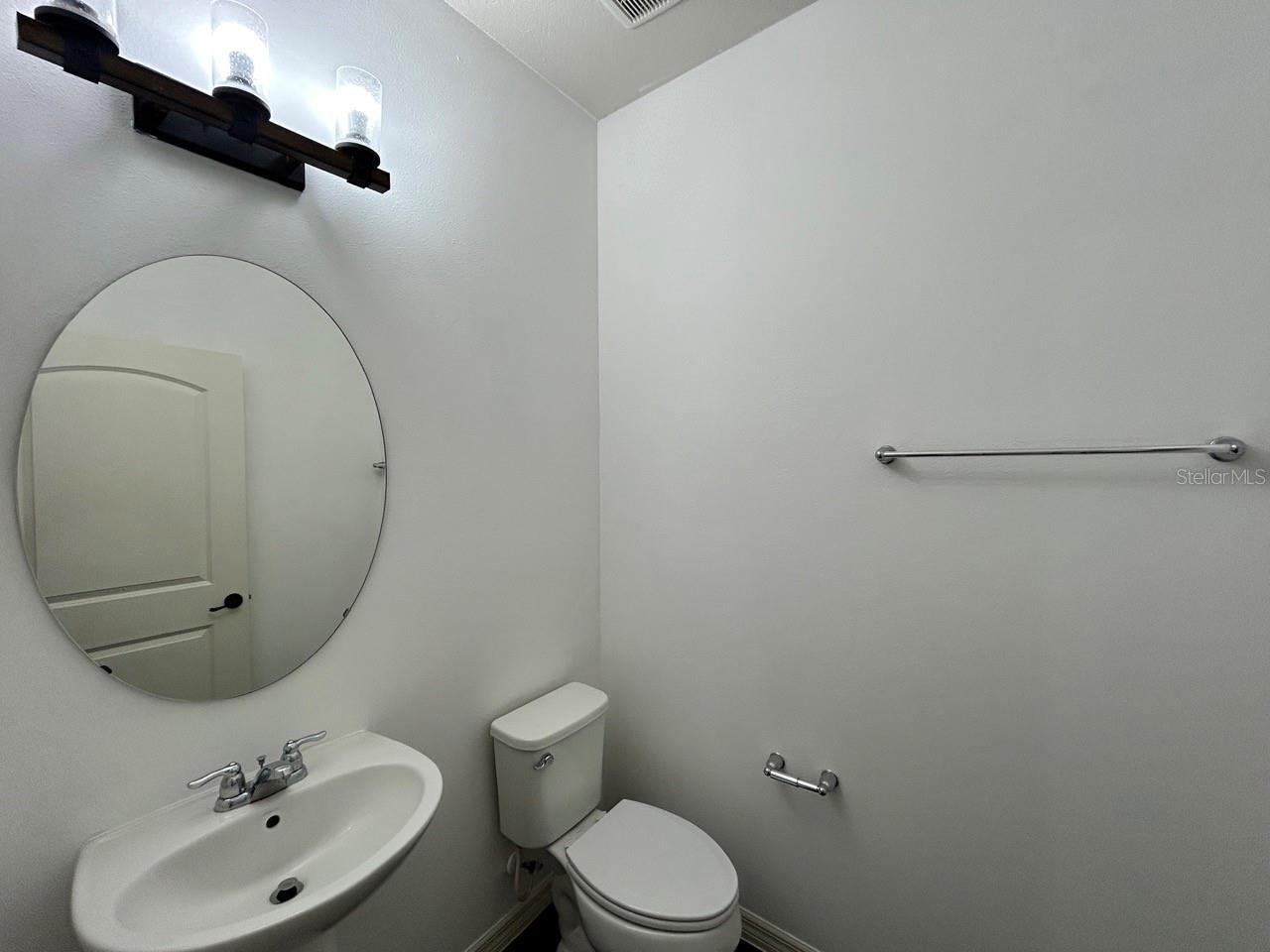 MIRABELLA - Residential Lease