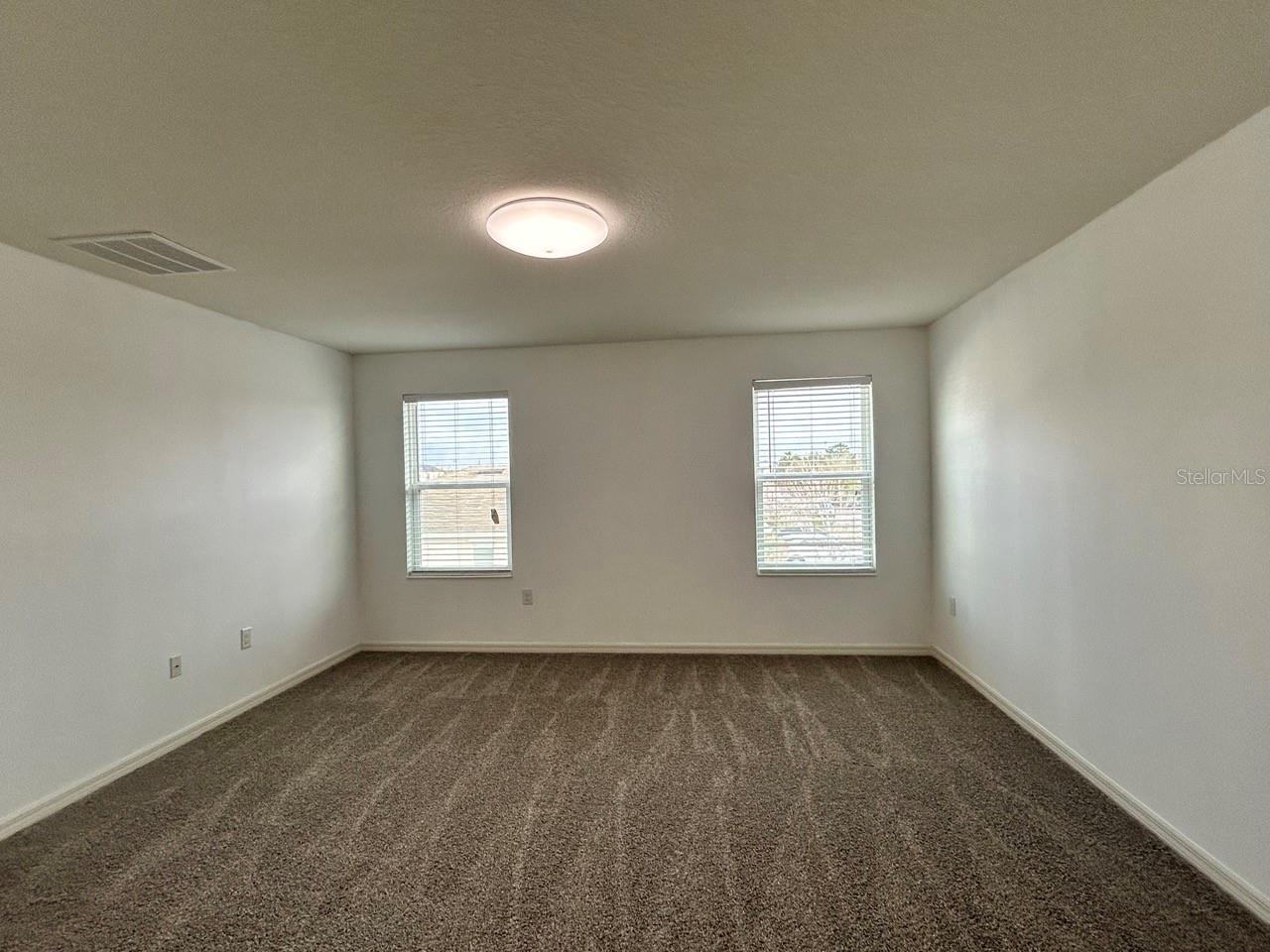 MIRABELLA - Residential Lease