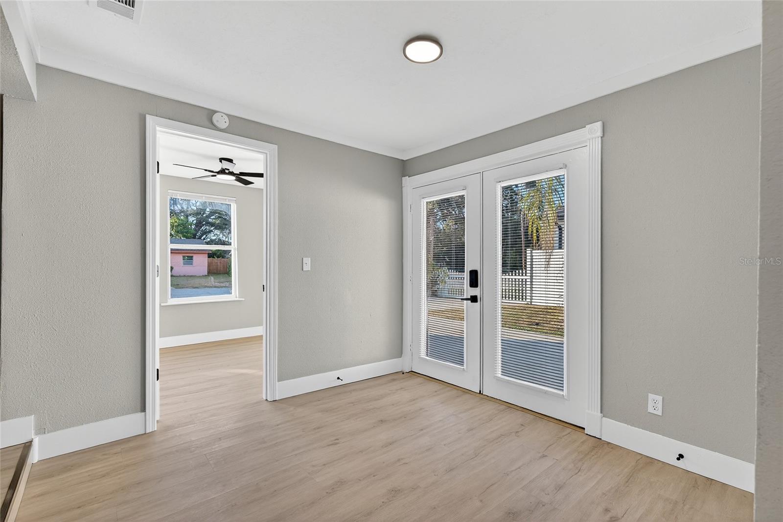 HENDRY & KNIGHTS ADD TO - Residential