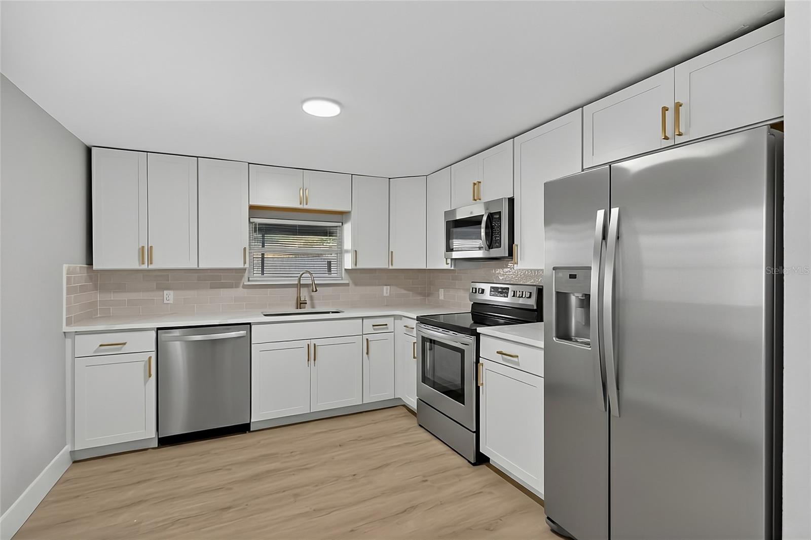 HENDRY & KNIGHTS ADD TO - Residential