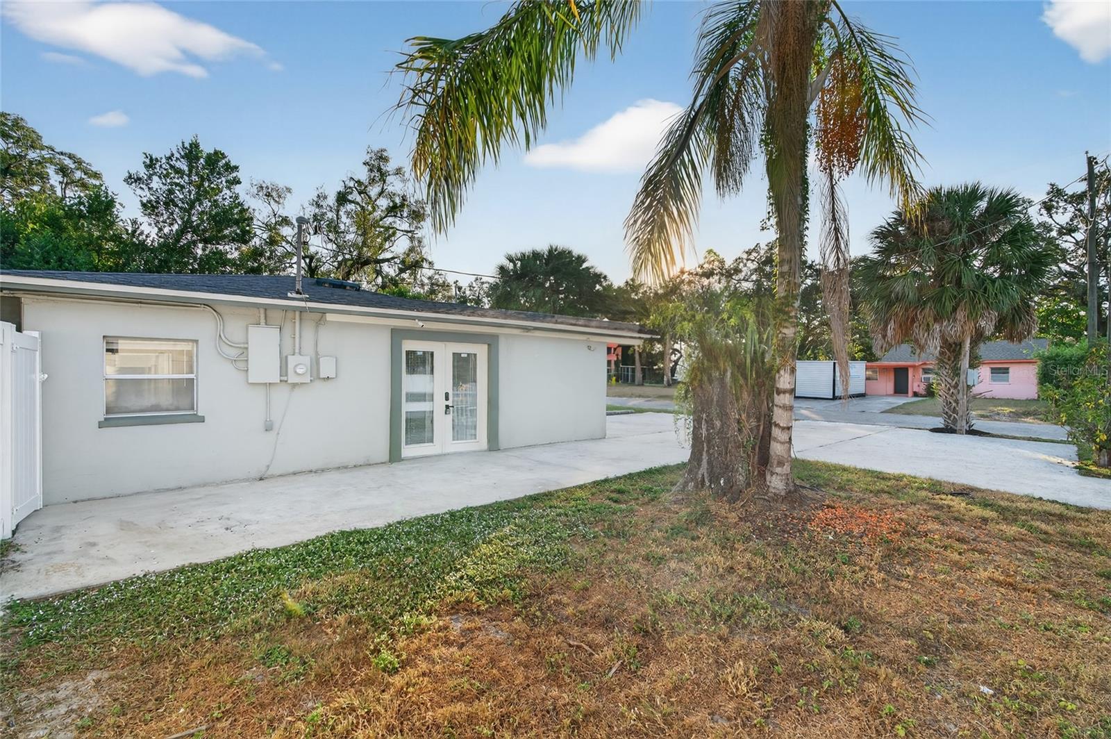 HENDRY & KNIGHTS ADD TO - Residential