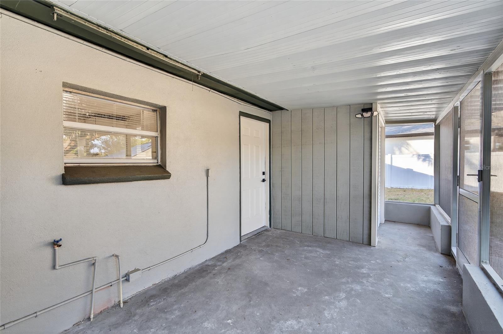 HENDRY & KNIGHTS ADD TO - Residential