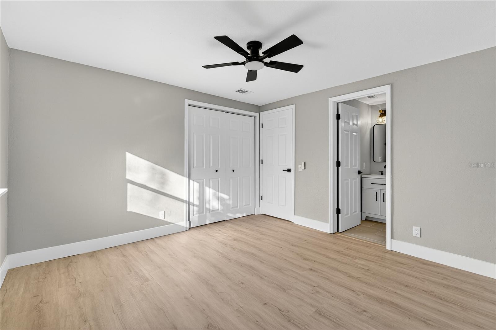 HENDRY & KNIGHTS ADD TO - Residential