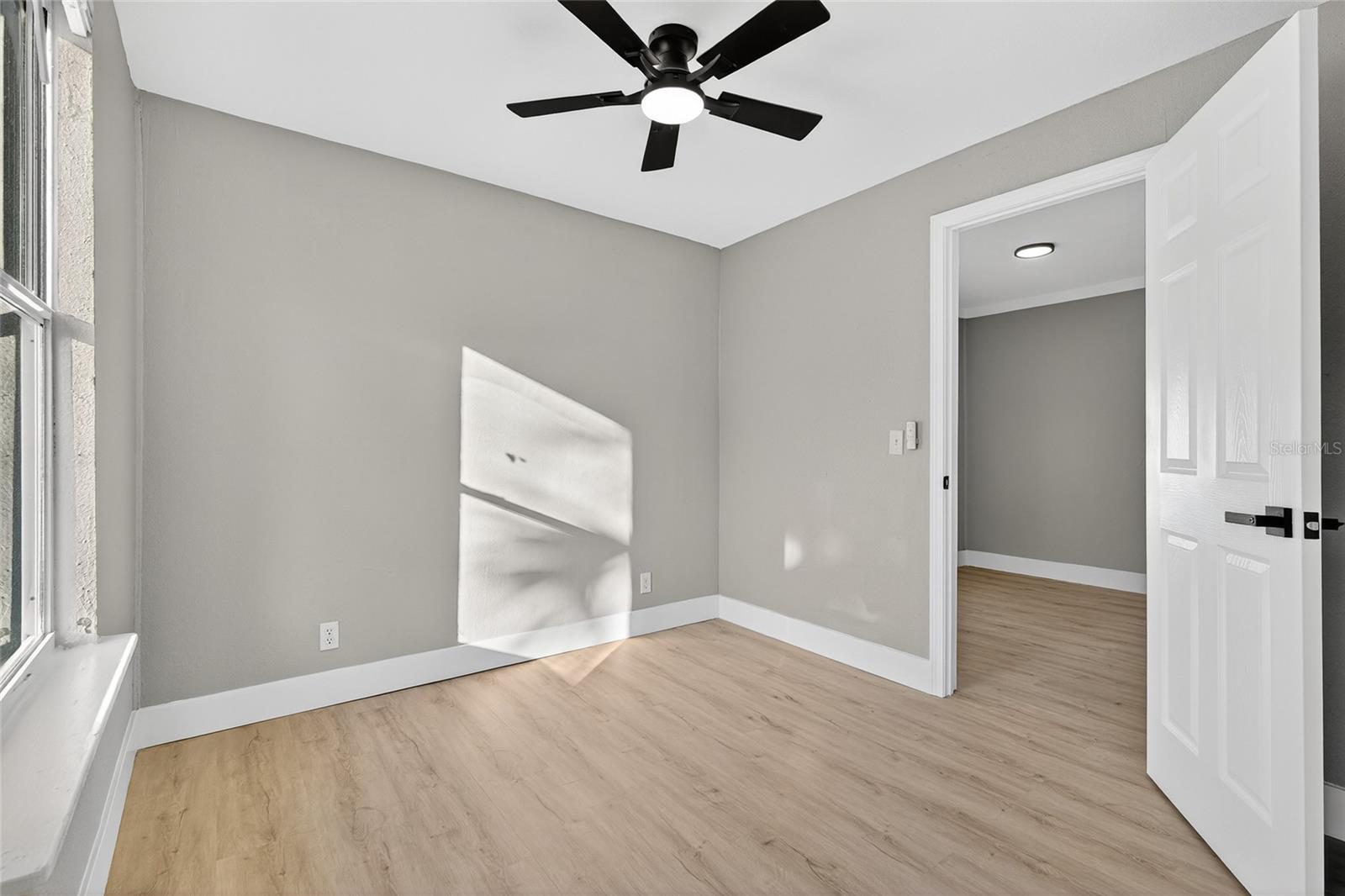 HENDRY & KNIGHTS ADD TO - Residential