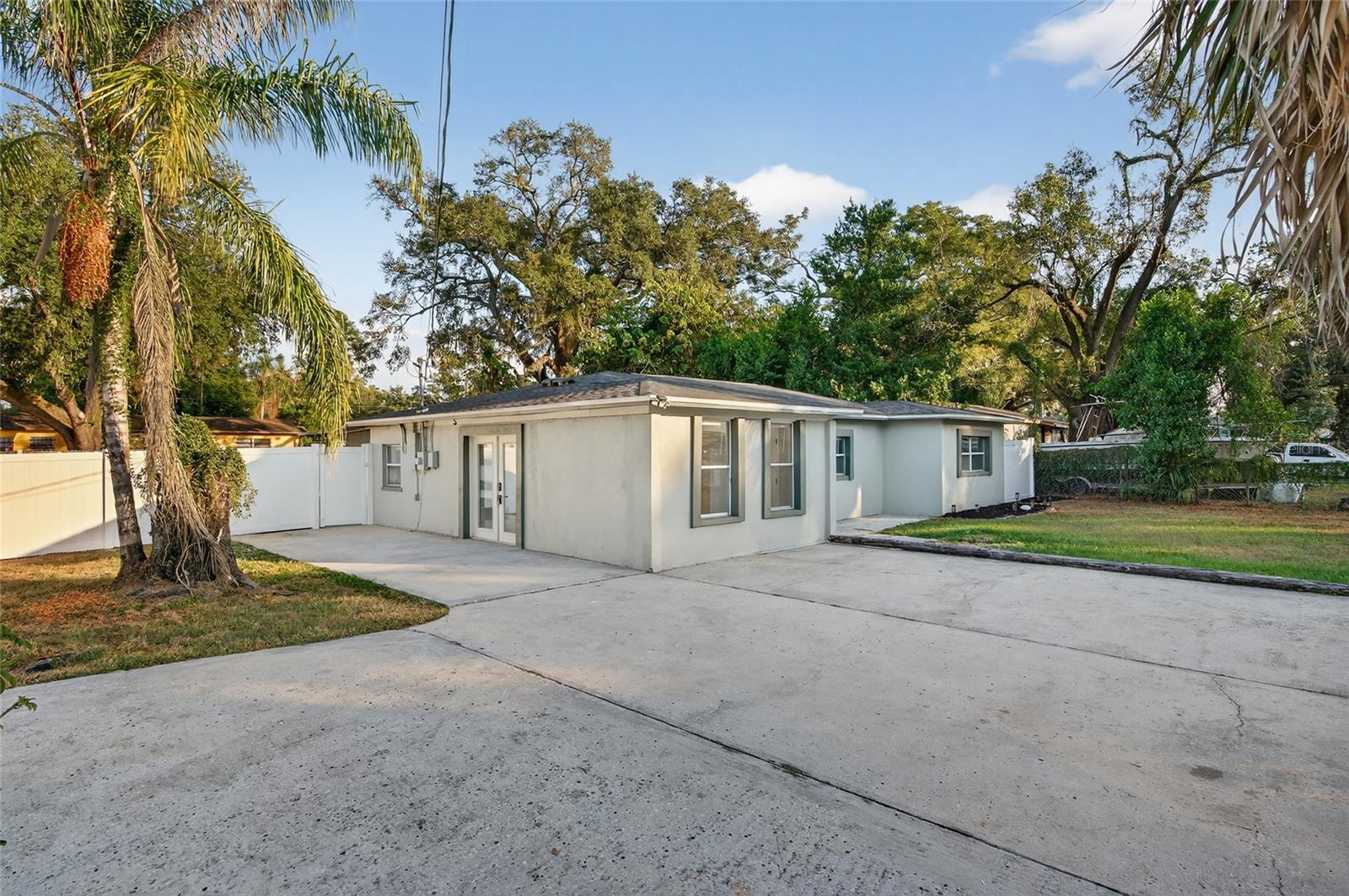 HENDRY & KNIGHTS ADD TO - Residential