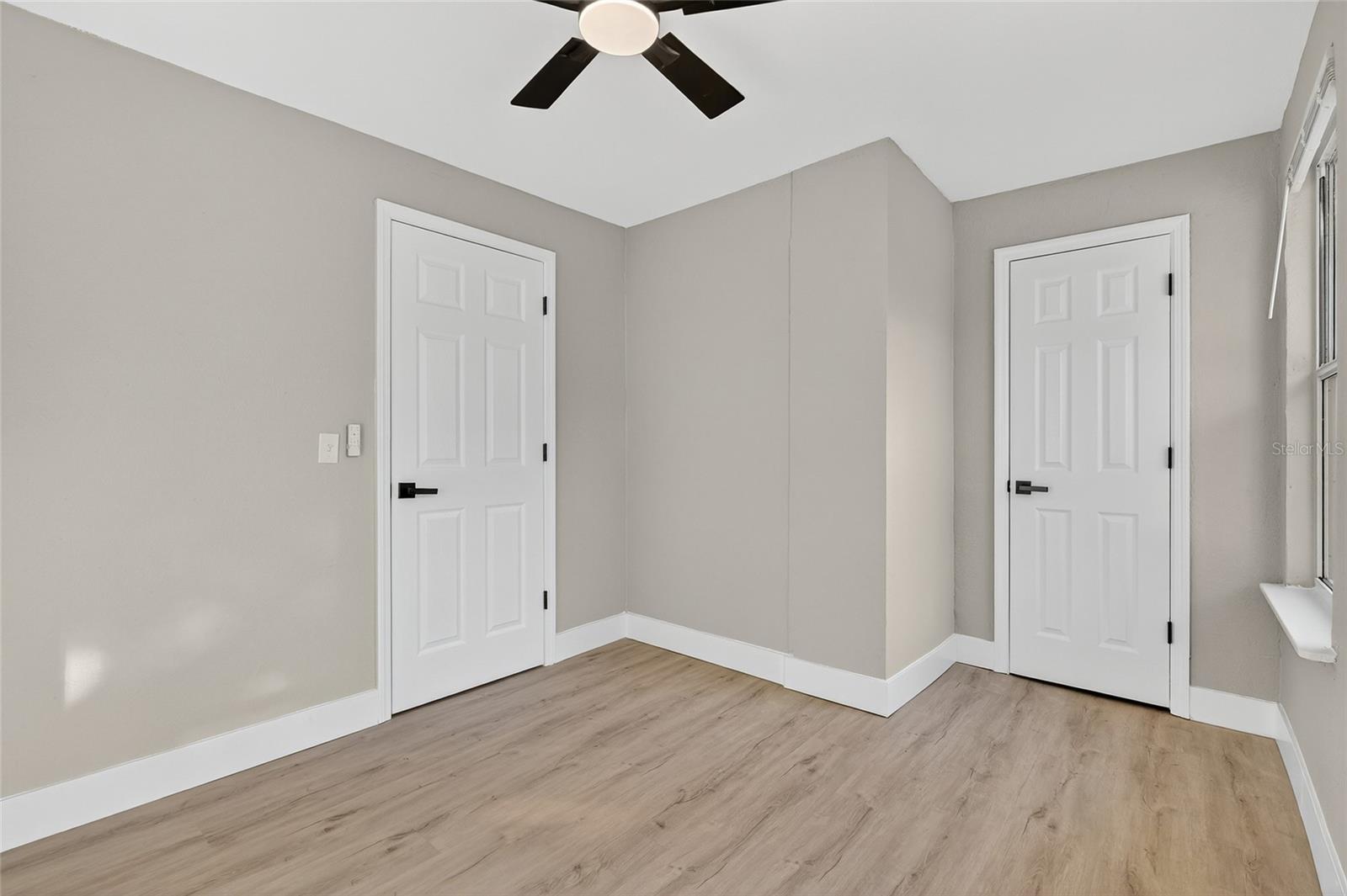 HENDRY & KNIGHTS ADD TO - Residential