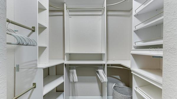 TERRACE I AT LAKEWOOD NATIONAL PH 1 - Residential Lease