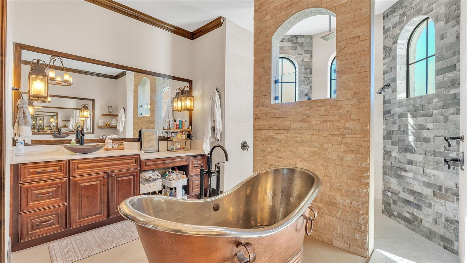 CASE PLACE II - Residential