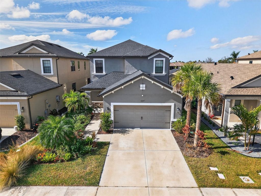 Photo of 10109 Milky Way Circle, Sarasota, FL 34241 (MLS # A4675301)