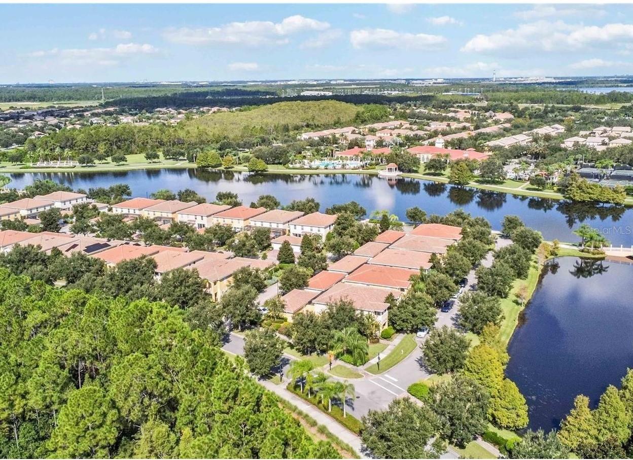 VILLAGEWALK - Residential