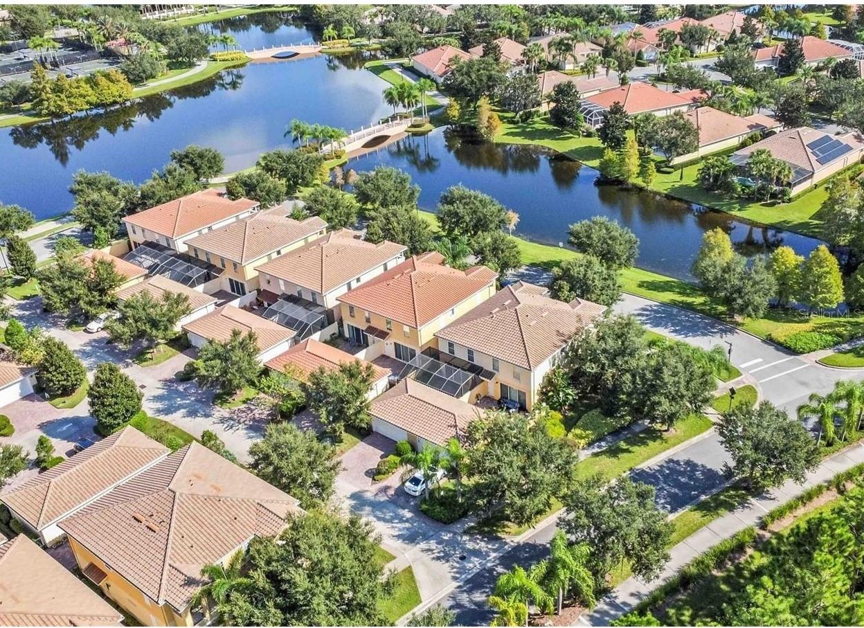 VILLAGEWALK - Residential