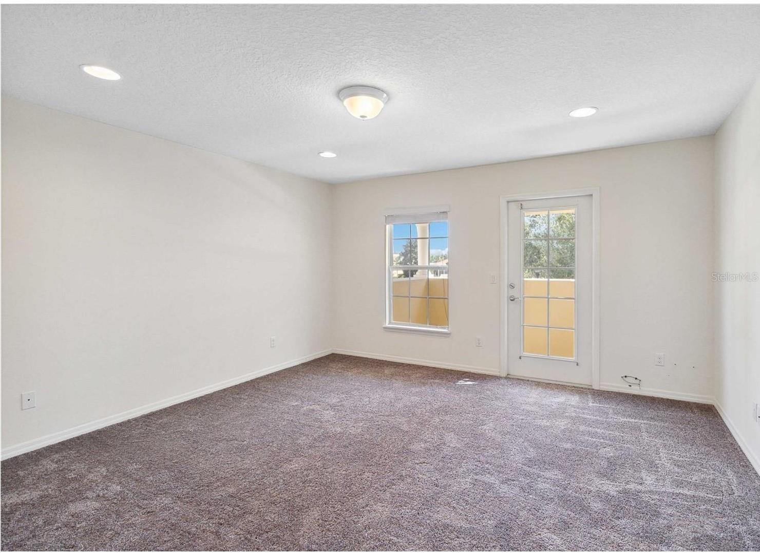 VILLAGEWALK - Residential