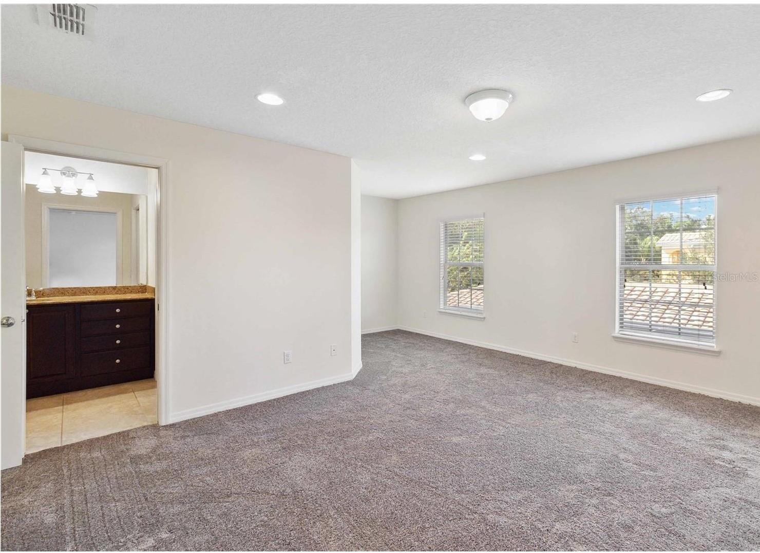 VILLAGEWALK - Residential