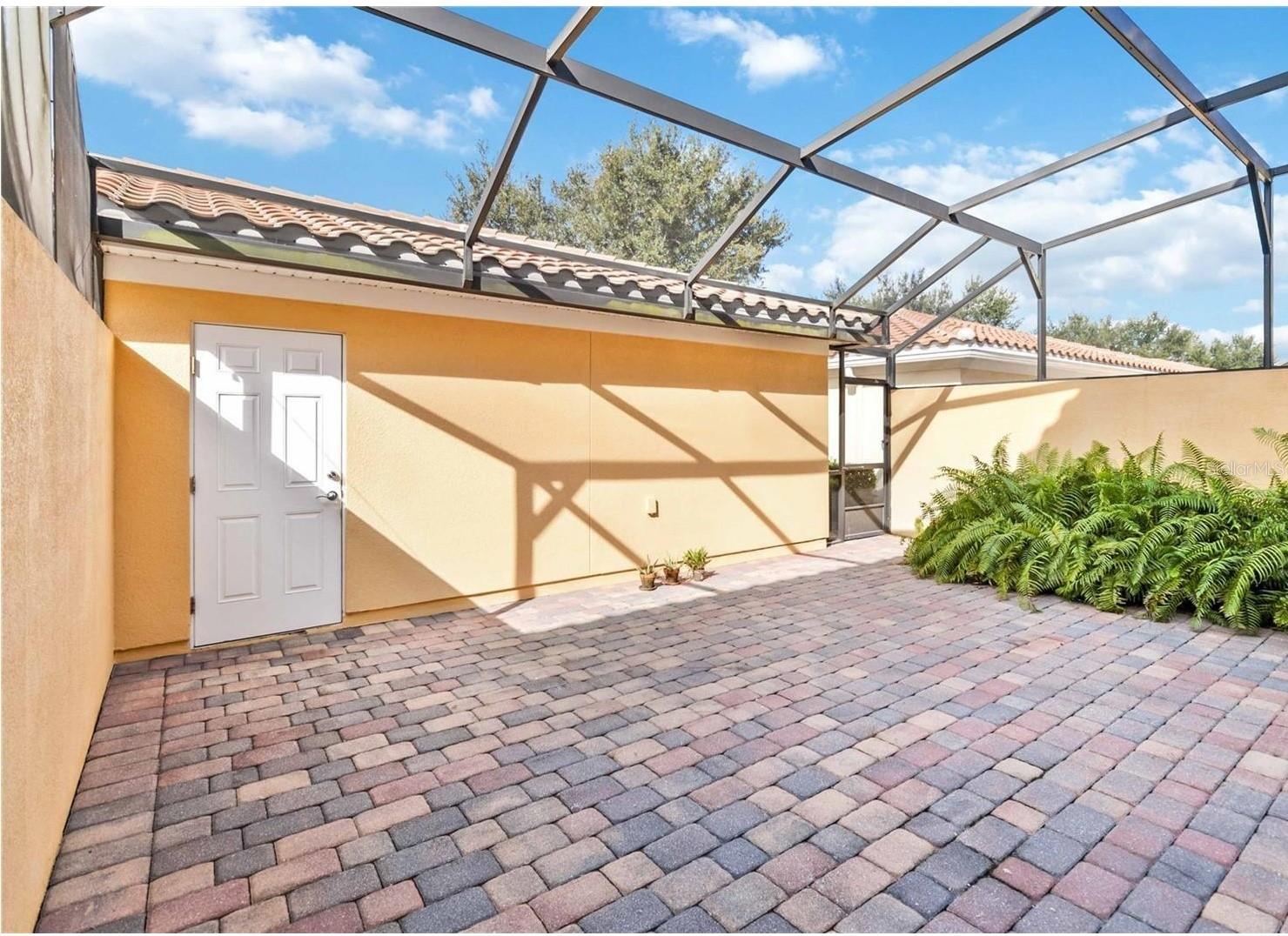 VILLAGEWALK - Residential
