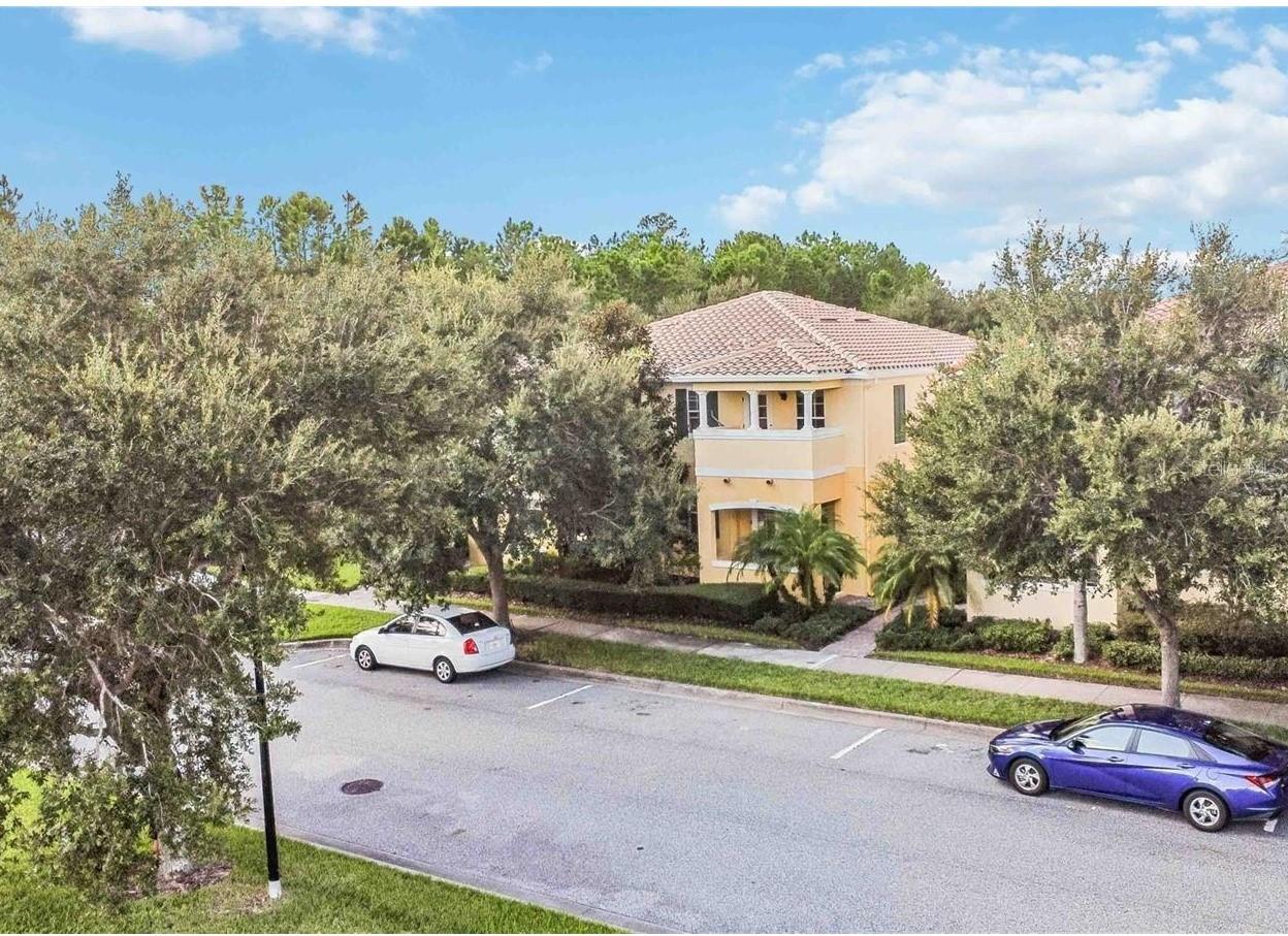 VILLAGEWALK - Residential