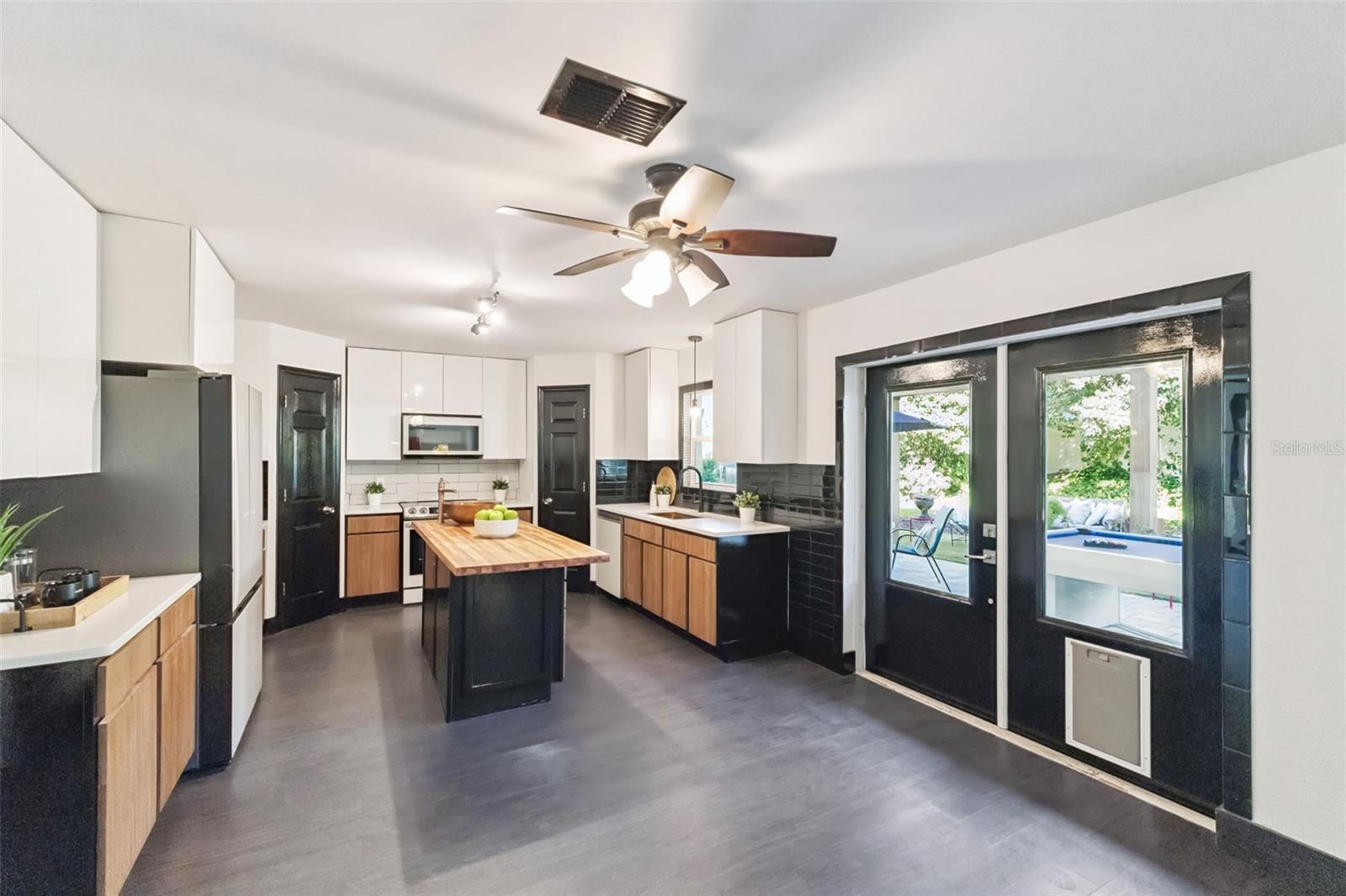 LAKEVIEW RESERVE 46/149 - Residential