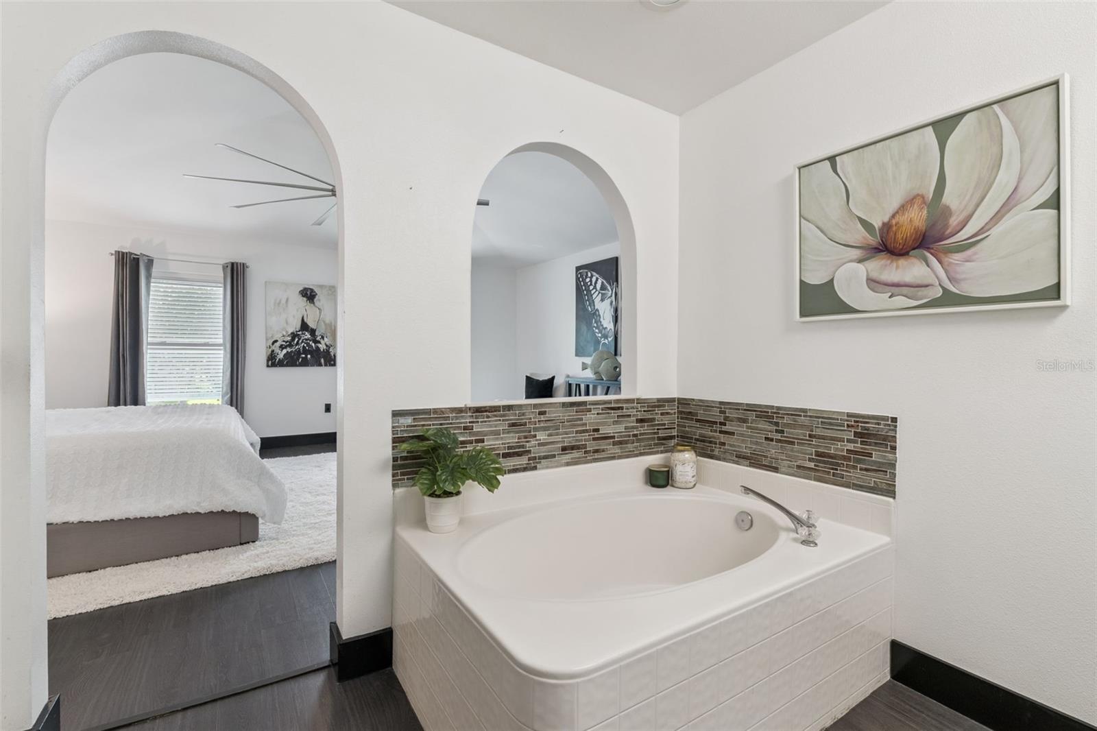 LAKEVIEW RESERVE 46/149 - Residential