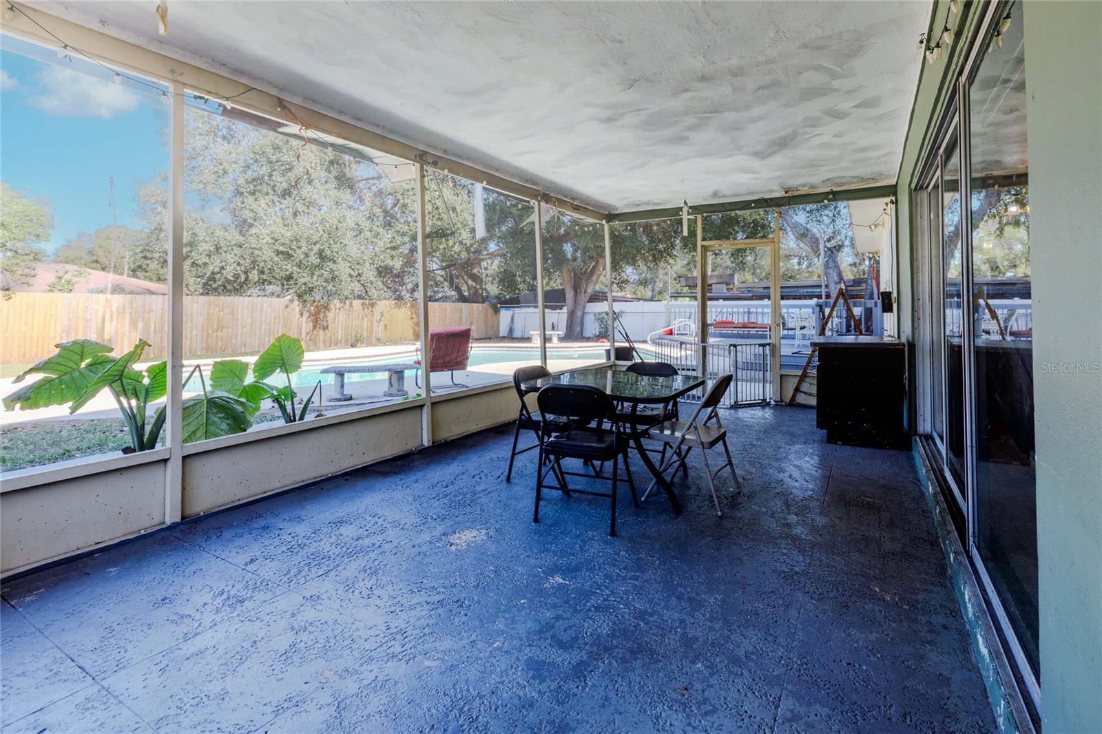 BRANDON COUNTRY ESTATES UNIT N - Residential