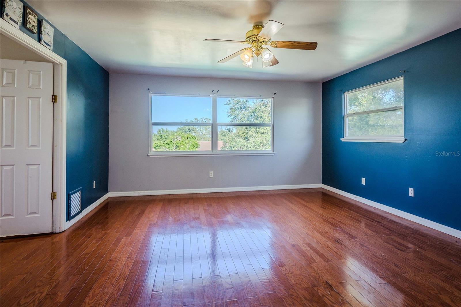 BRANDON COUNTRY ESTATES UNIT N - Residential