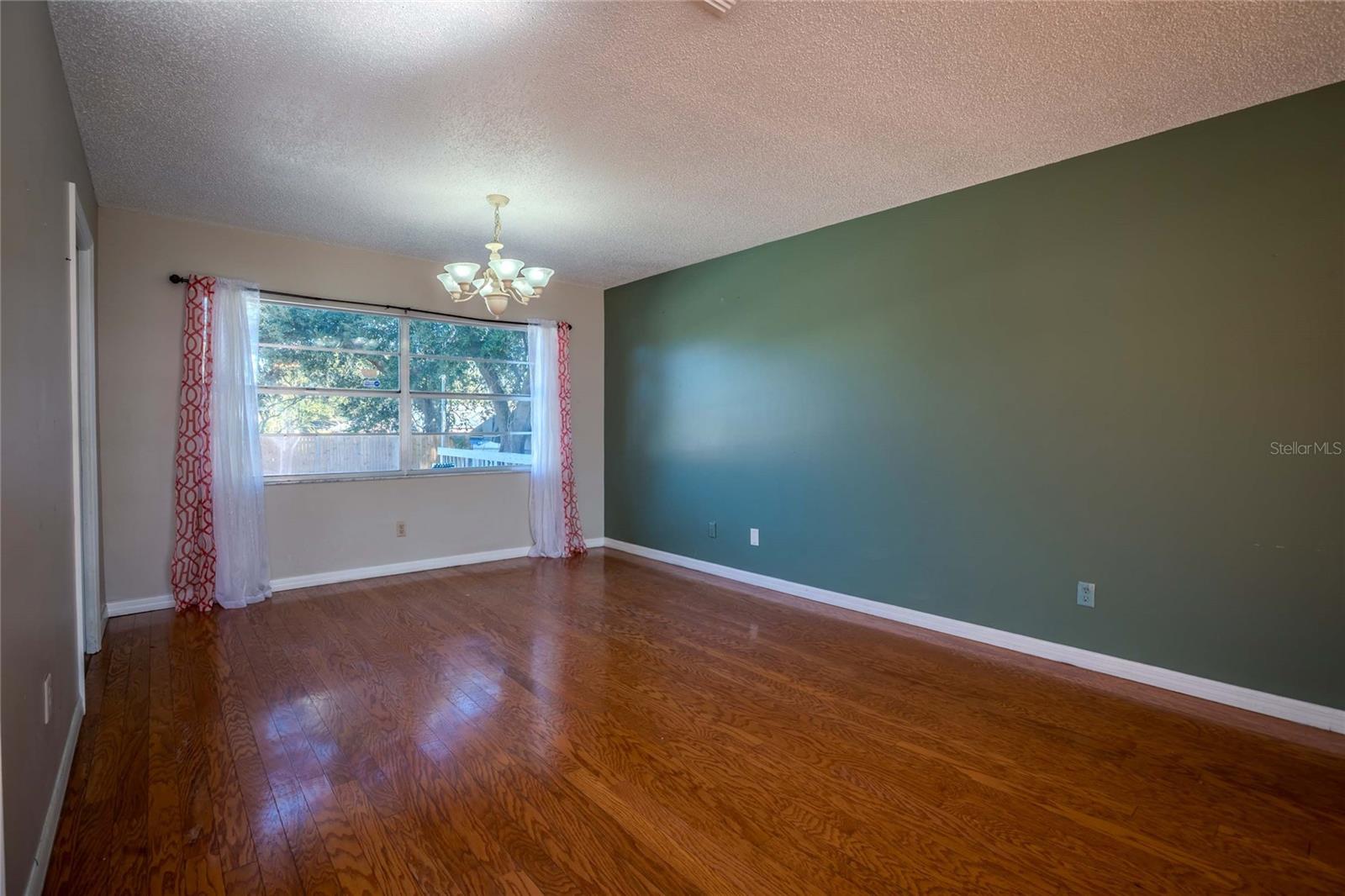 BRANDON COUNTRY ESTATES UNIT N - Residential