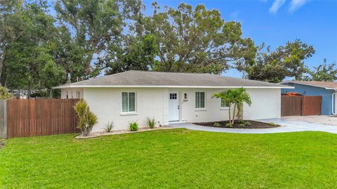2809 TAUNTON DRIVE W BRADENTON FL 34205