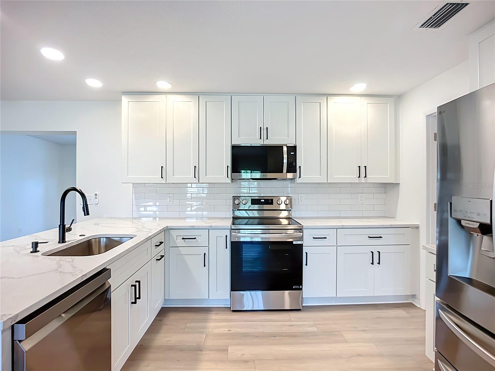 CASA DEL SOL FIFTH UNIT - Residential