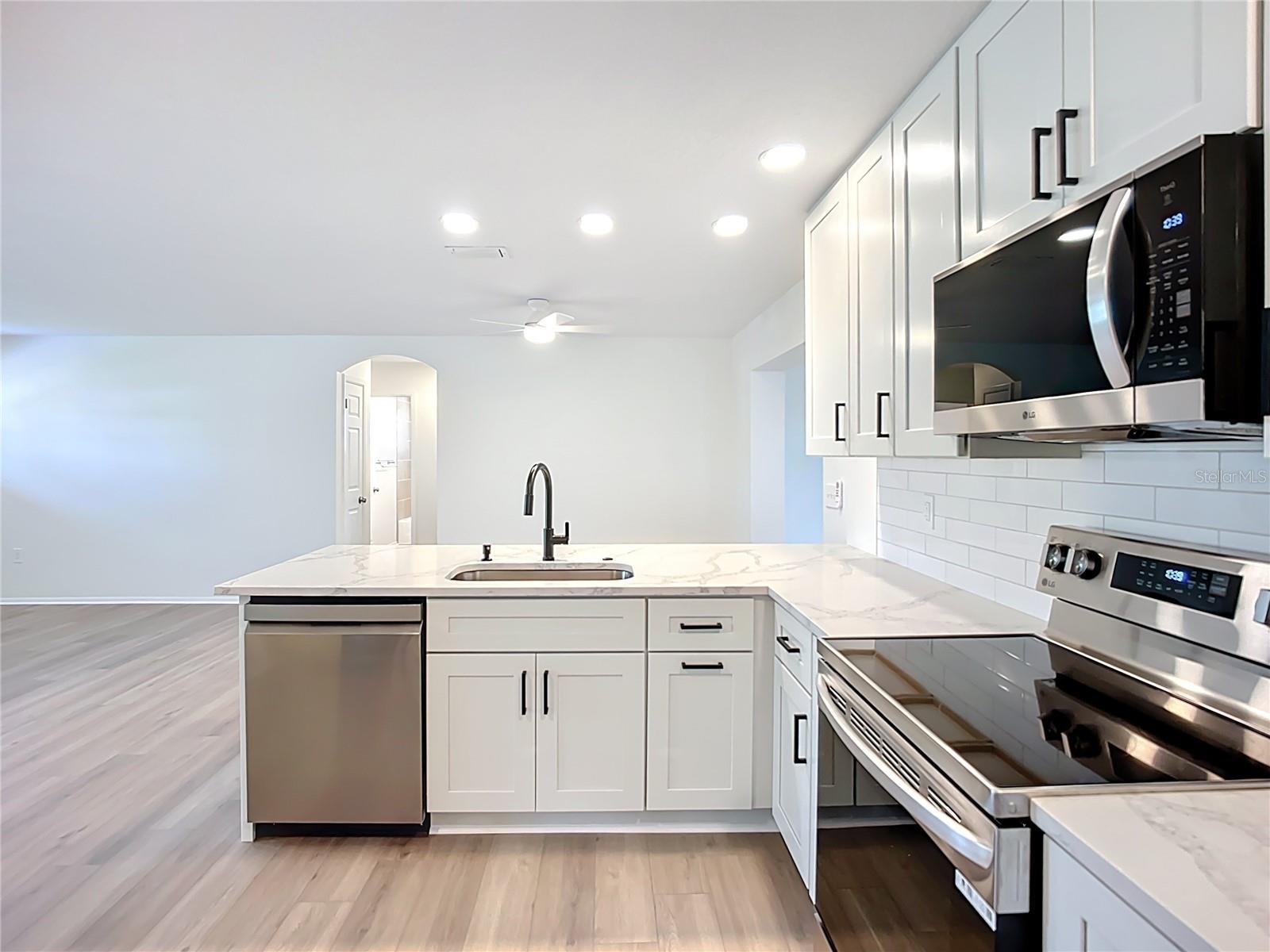 CASA DEL SOL FIFTH UNIT - Residential