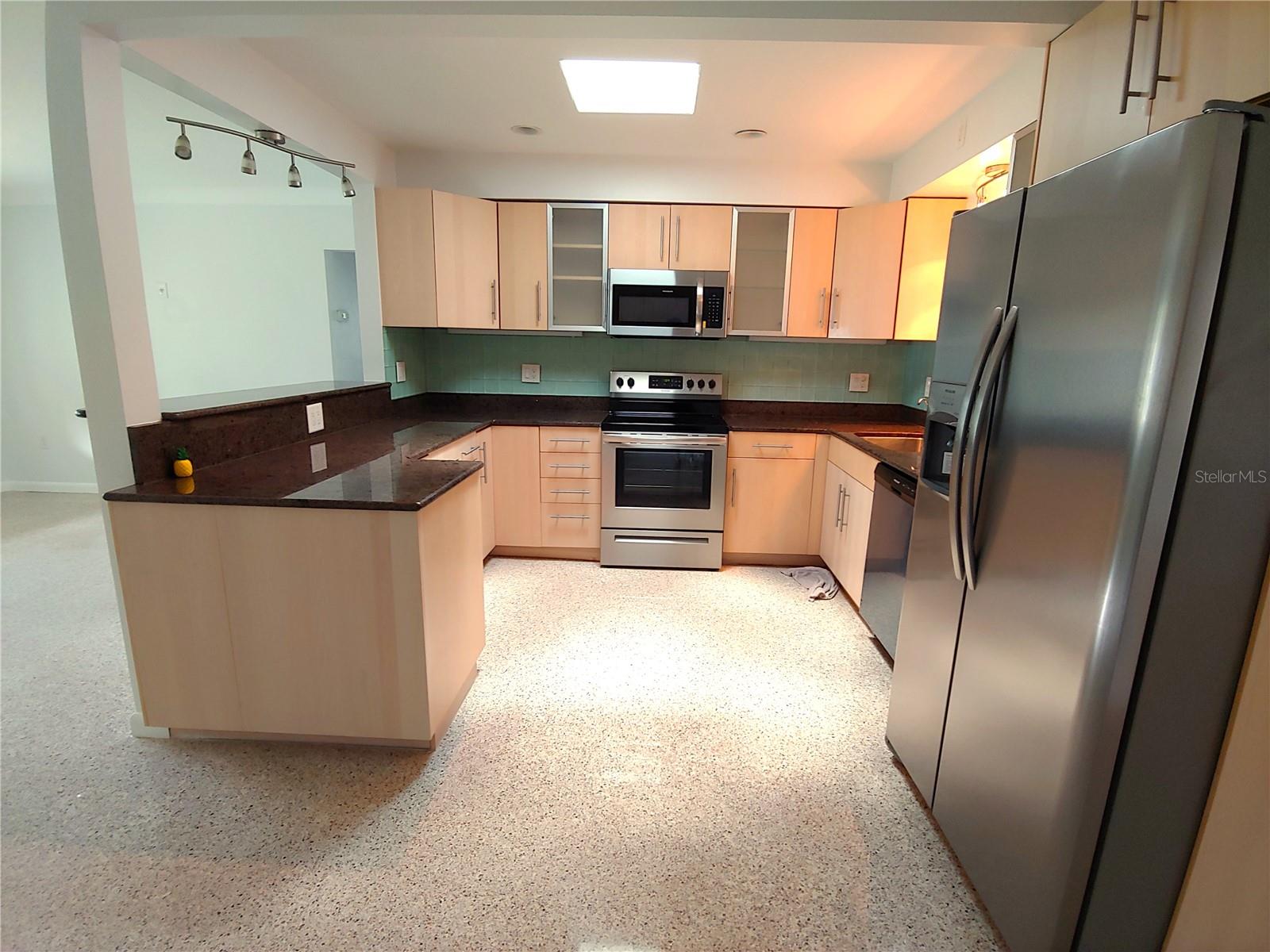 SAPPHIRE HEIGHTS - Residential Lease