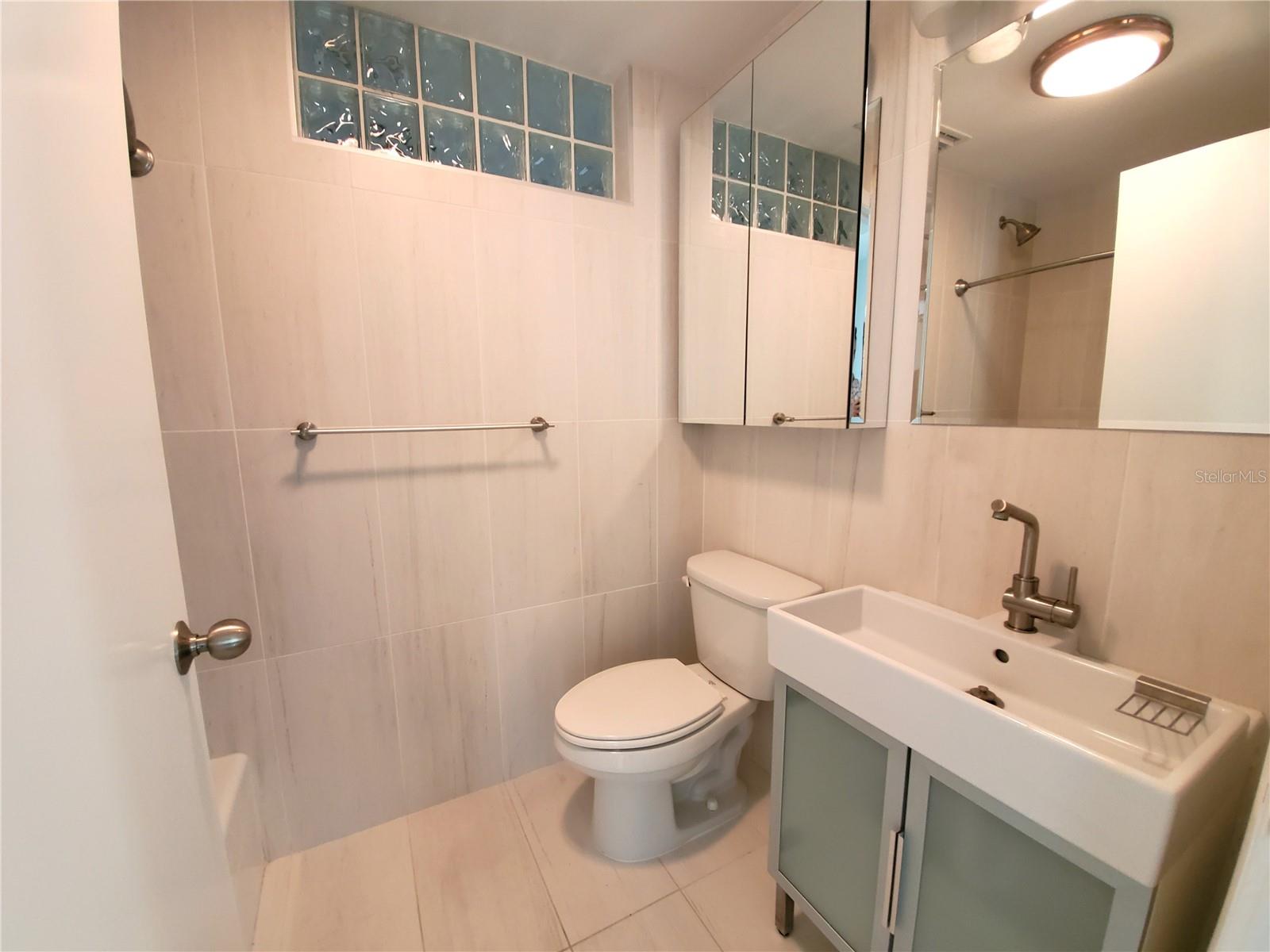 SAPPHIRE HEIGHTS - Residential Lease