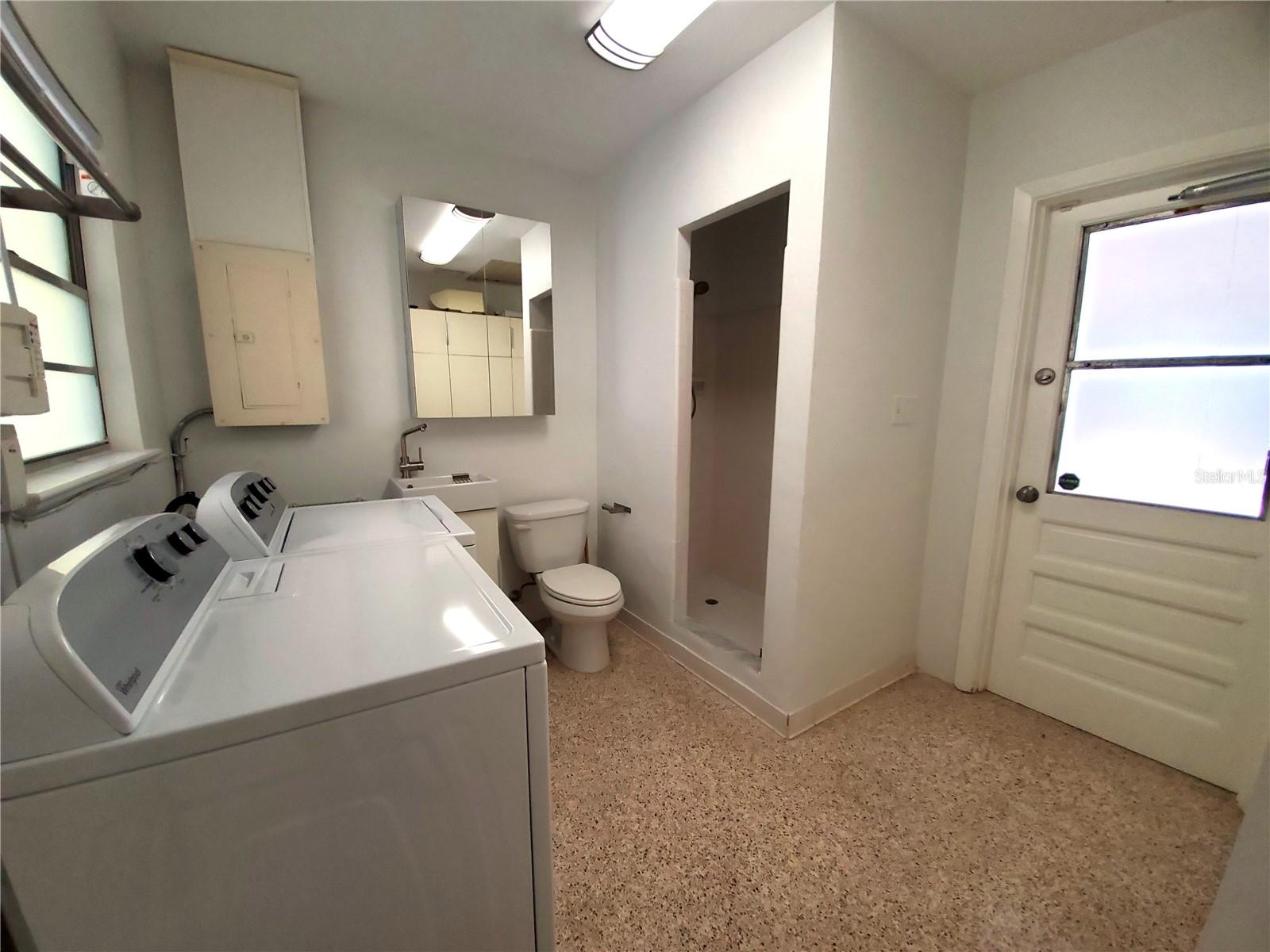 SAPPHIRE HEIGHTS - Residential Lease
