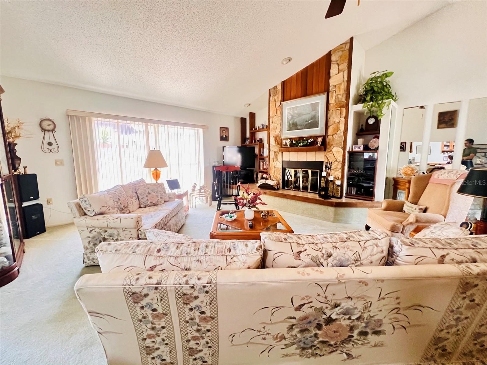 FOXWOOD - Residential