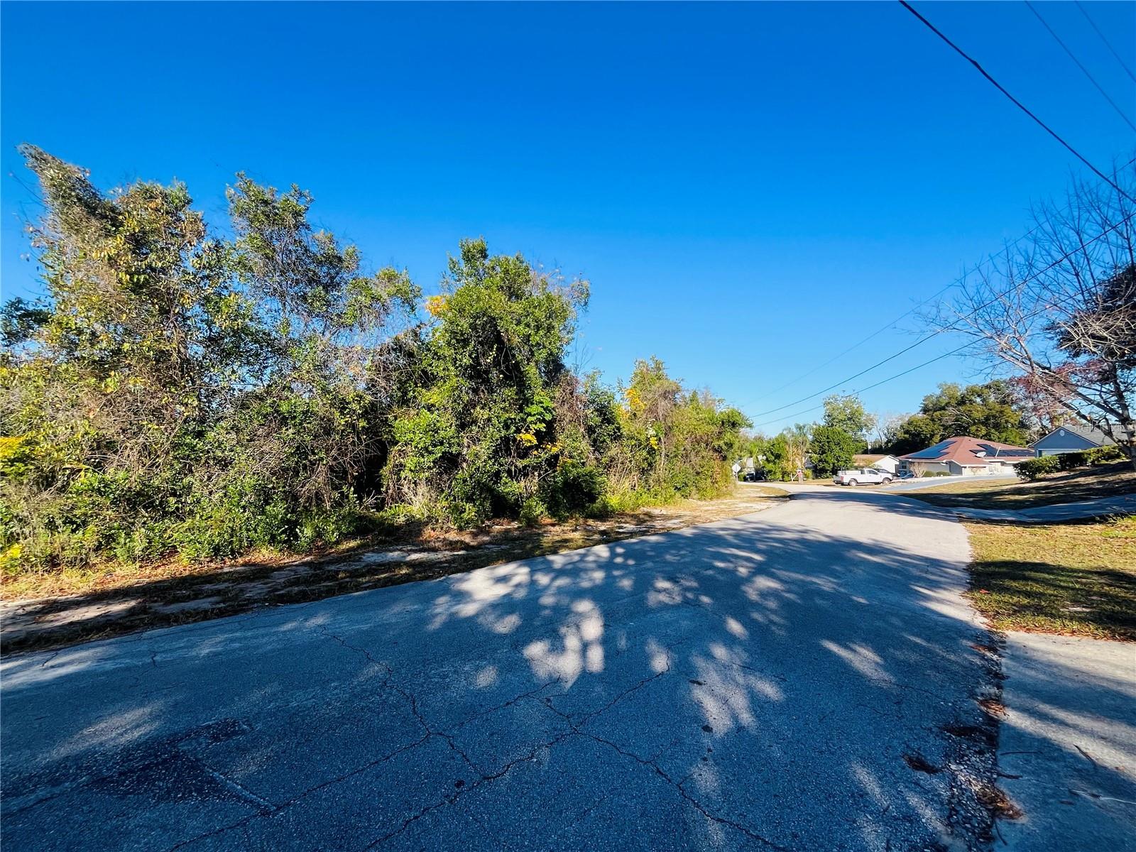 DELTONA LAKES UNIT 04 - Land