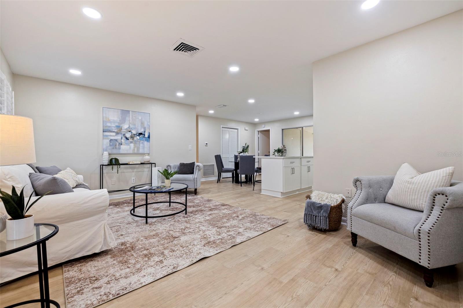 110 N NIMBUS AVENUE