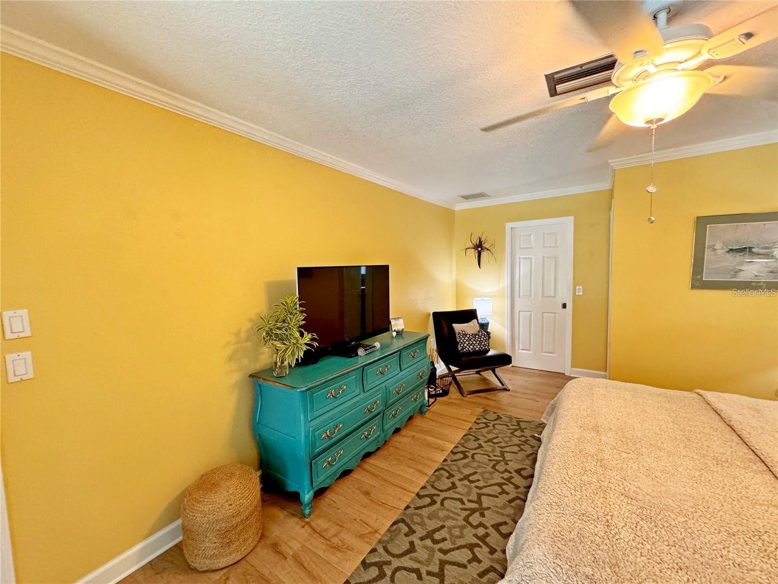 THE MEADOWS - Residential Lease