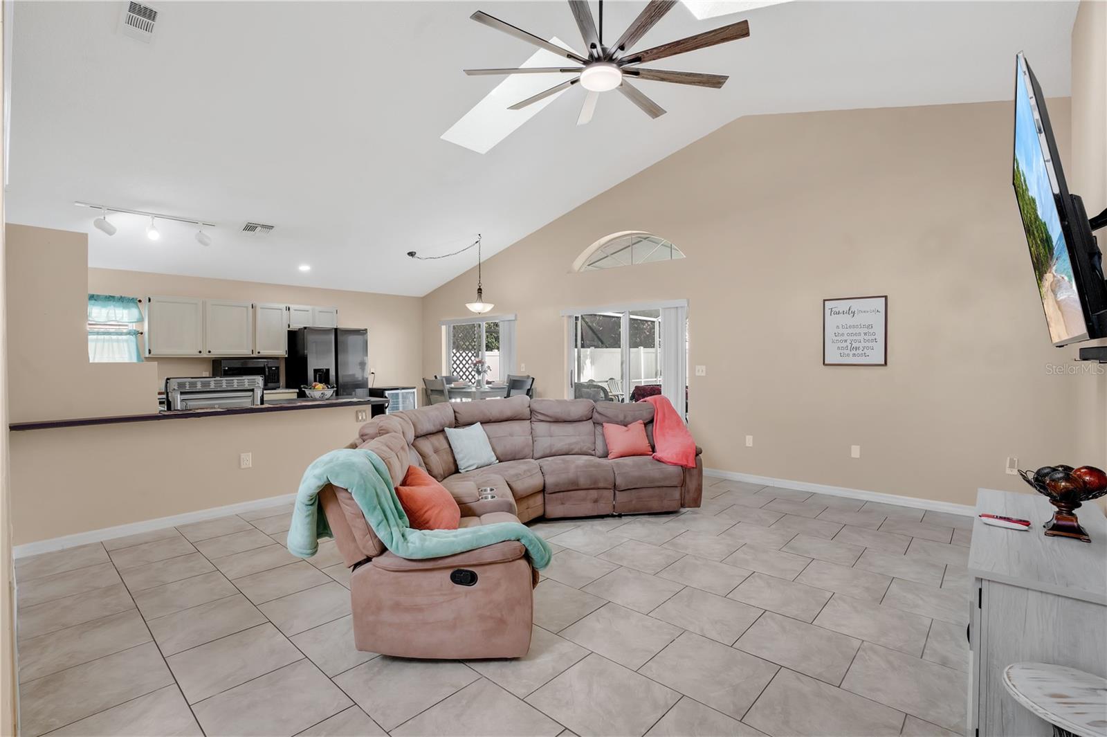 3886 CREEK BED CIRCLE