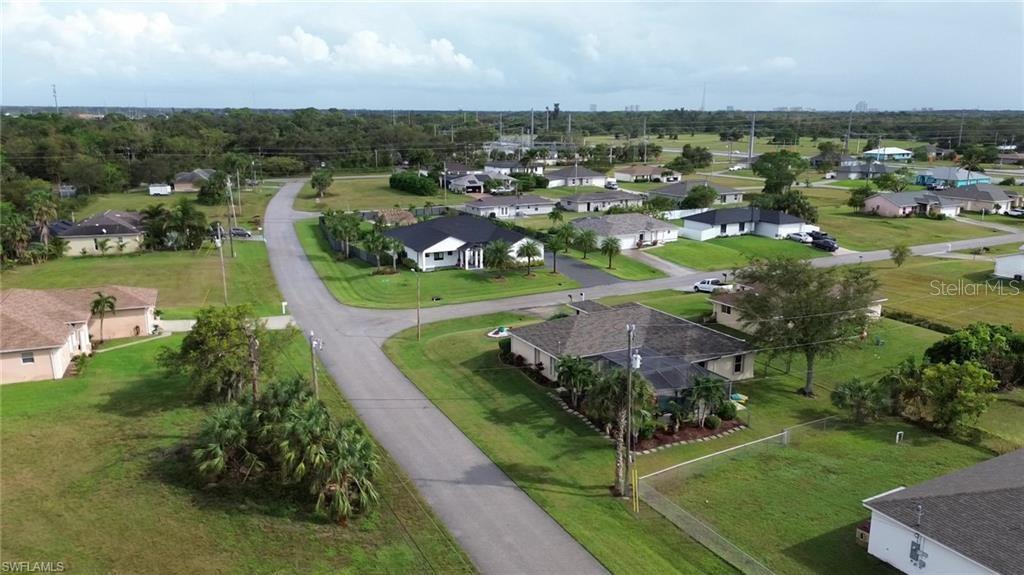 CAPE CORAL - Land