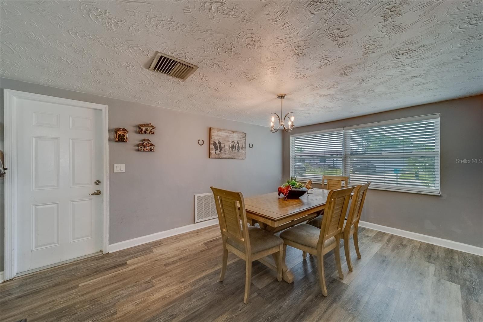 ALOHA GARDENS - Residential