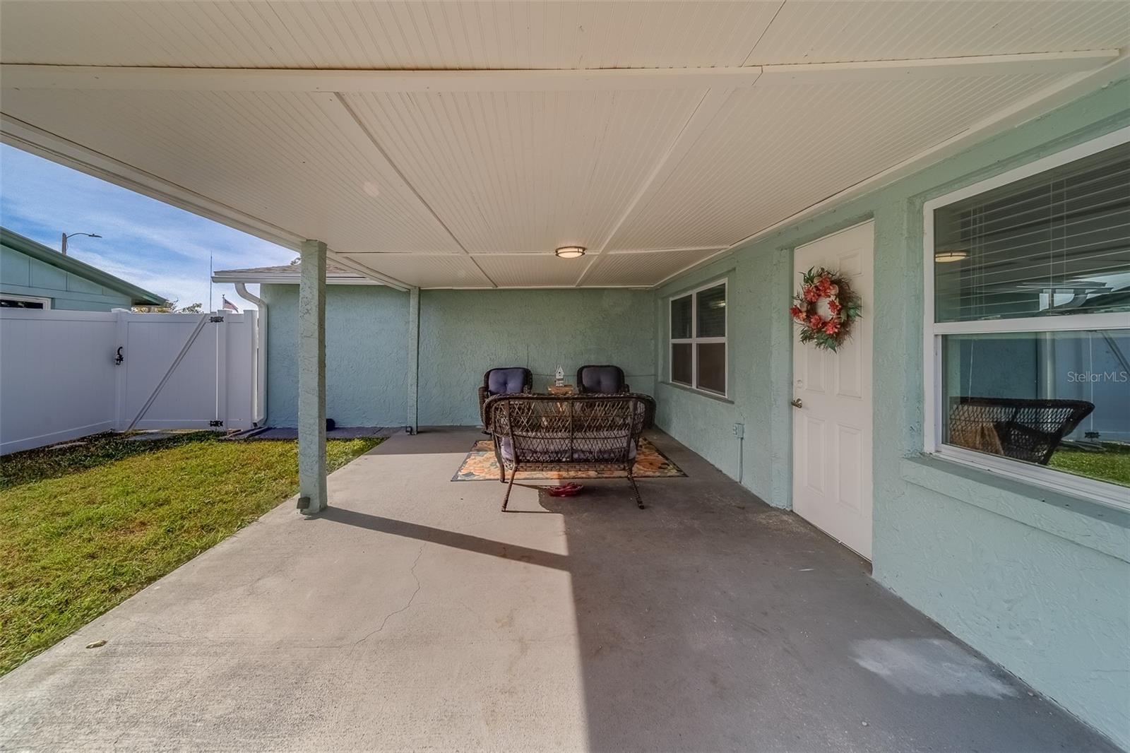 ALOHA GARDENS - Residential