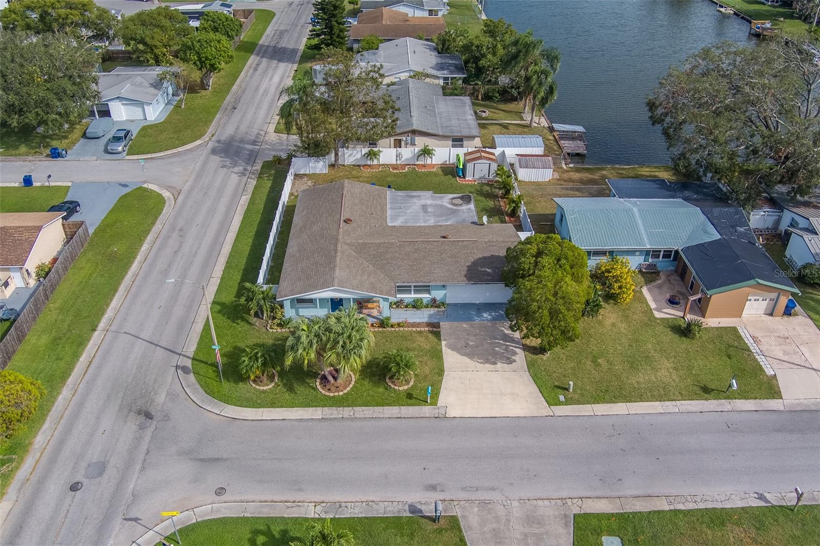 ALOHA GARDENS - Residential