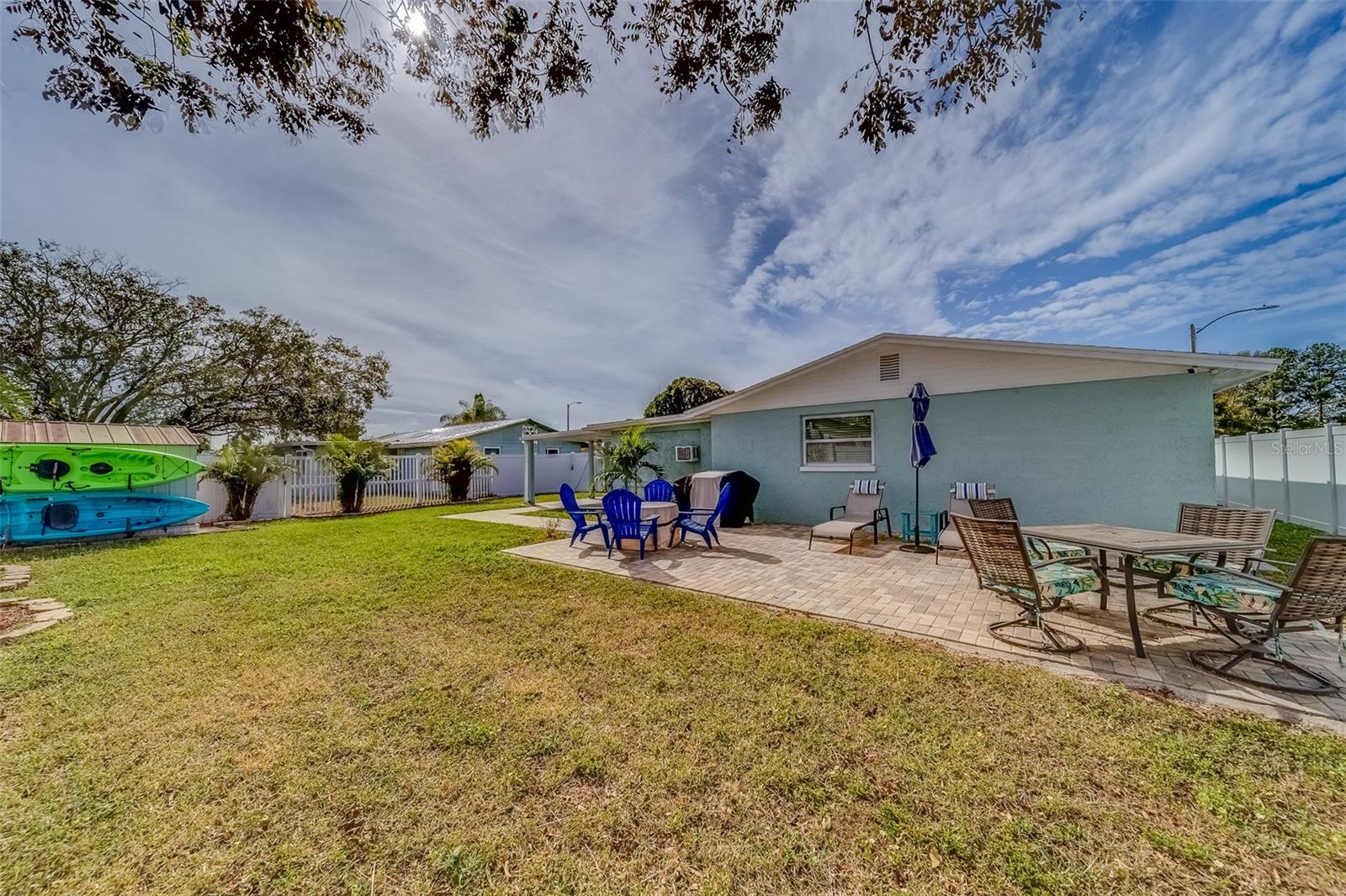 ALOHA GARDENS - Residential