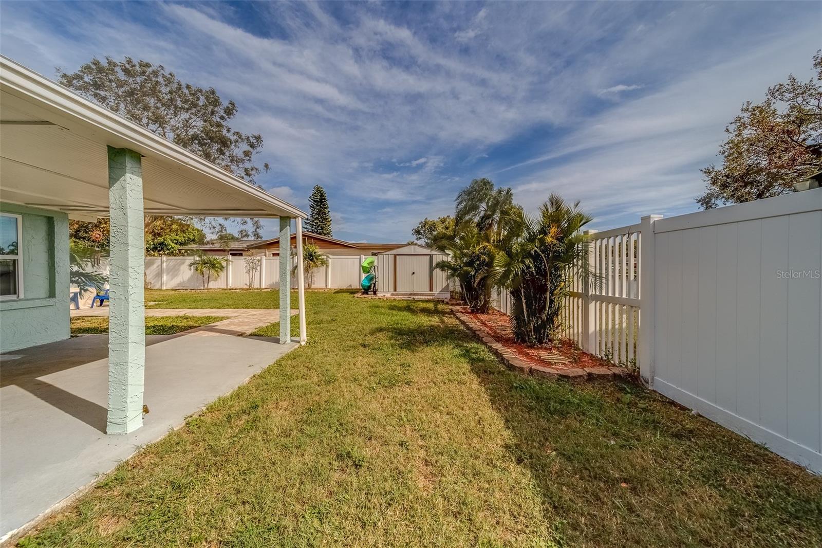 ALOHA GARDENS - Residential